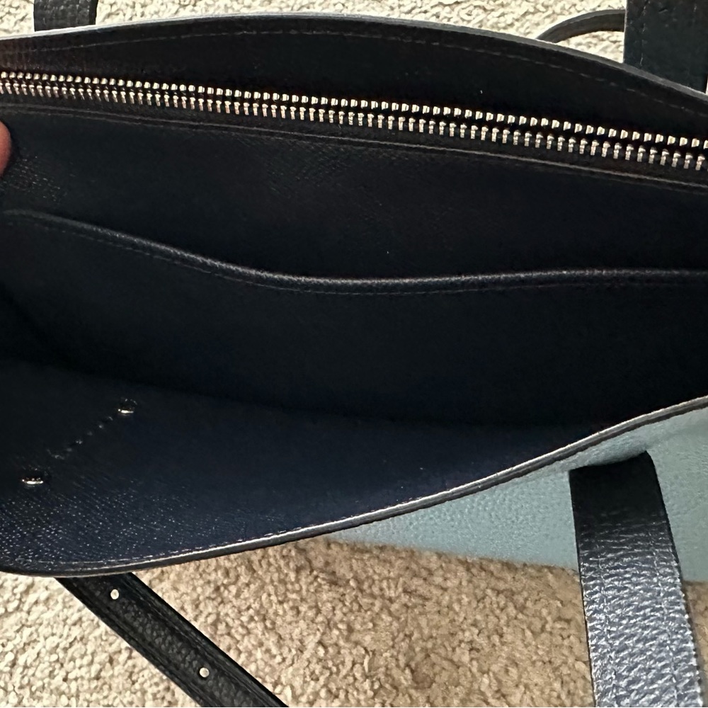 Coach , mixed blues, zippered closure - Picture 7 of 17